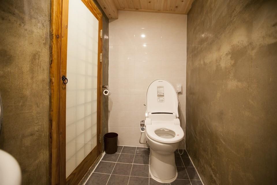 Ohnewwall Guesthouse Jeonju Exterior photo
