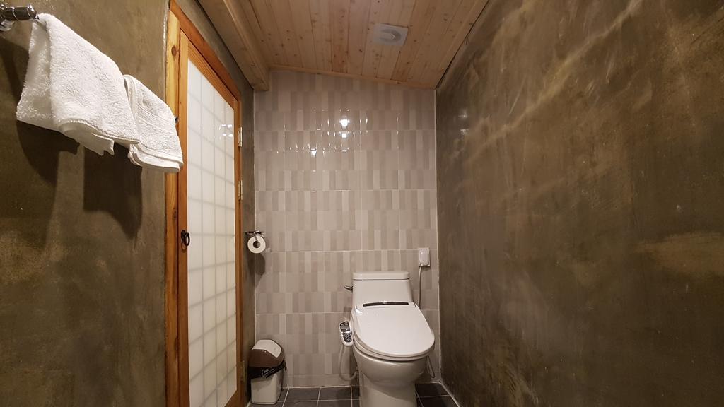 Ohnewwall Guesthouse Jeonju Exterior photo