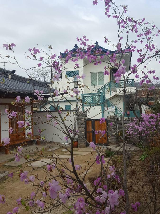 Ohnewwall Guesthouse Jeonju Exterior photo